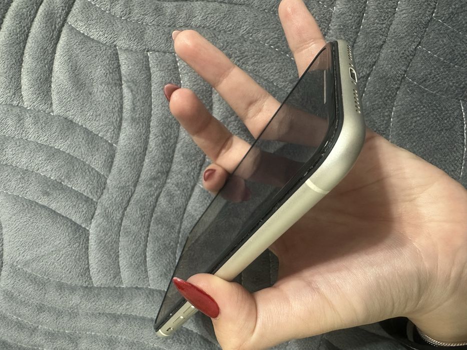 Айфон 11  128гб