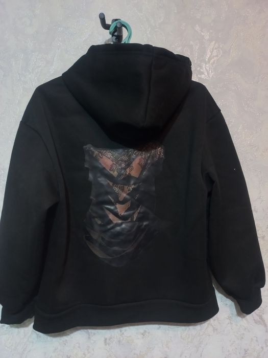 Новая чёрная худи (размер M) | не носилась | 3000₸