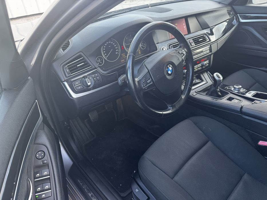 BMW 5 Series 2010 — imagine 5