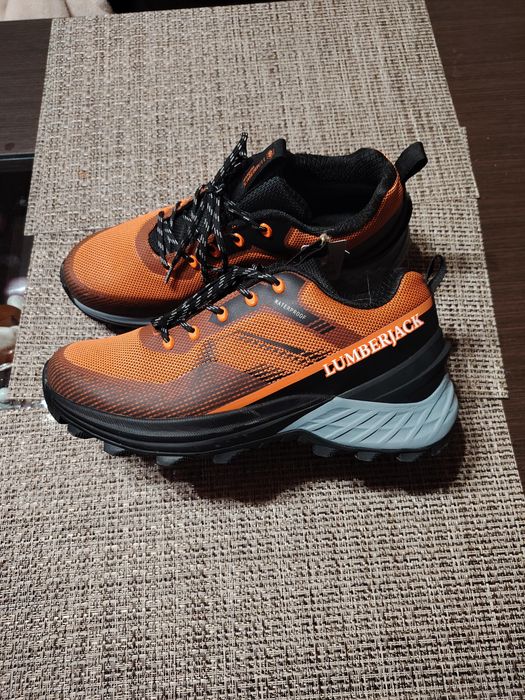 Маратонки с водна мембрана 44