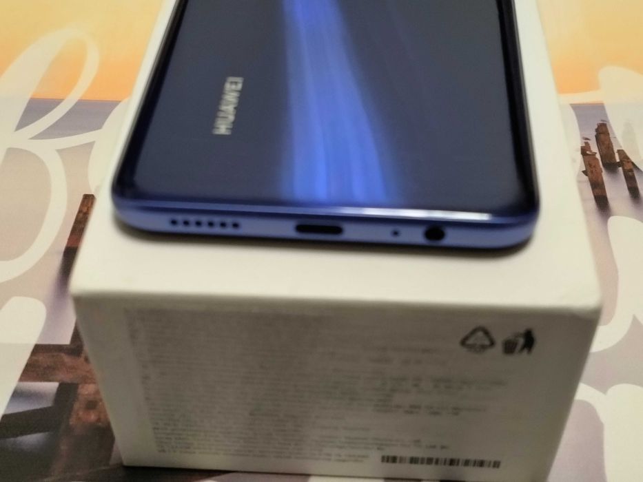 Huawei y70 4 /128 gb blue impecabil