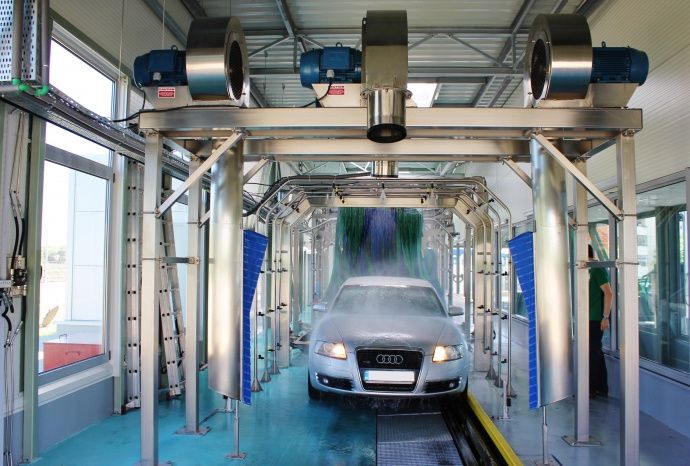 Полиране на фарове страхотен ефект - 33 евро.