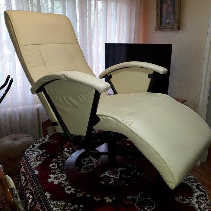 Fotoliu de masaj ARTUS 2 pentru kinetoterapie la domiciliu