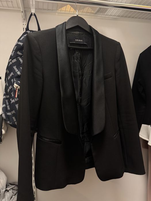 Пиджак-смокинг от ZARA BASIC collection
