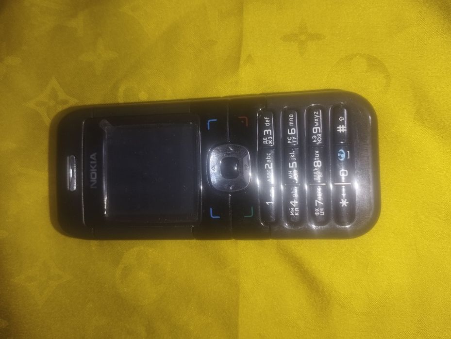Assalom alekum Telefon Sotiladi Original Nokia 6030