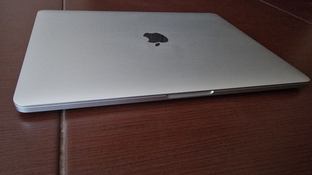 Macbook Pro 13 A2251 2020 intel core i5 16gb ram 512gb ssd