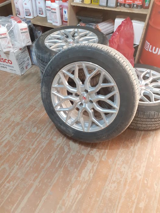 Wossen diska 16 lik komplek diska baloni bilan