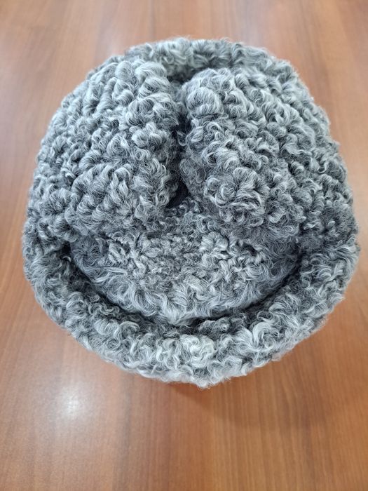 Каракулевая шапка