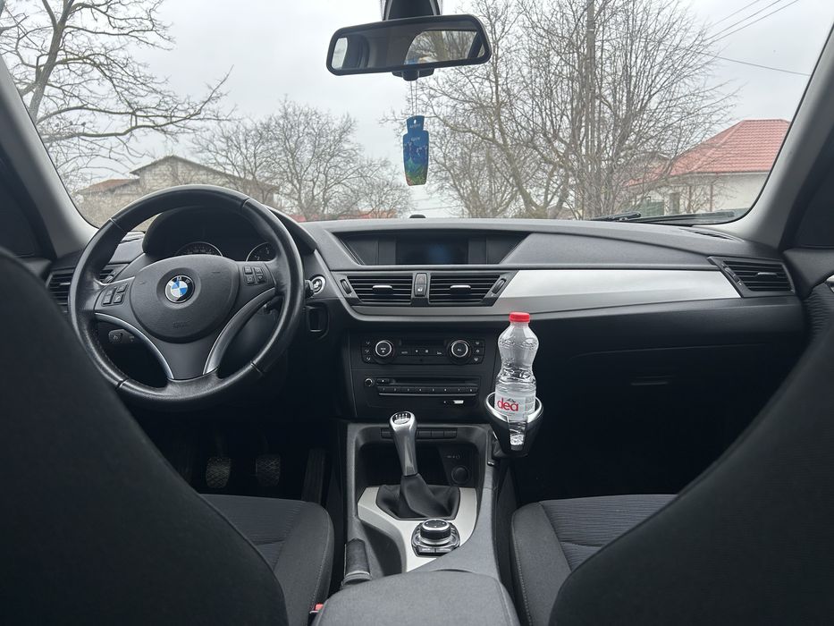 Vând BMW X1-Schimb