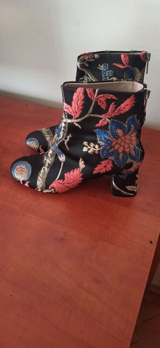 Botine Zara 37 stare f buna