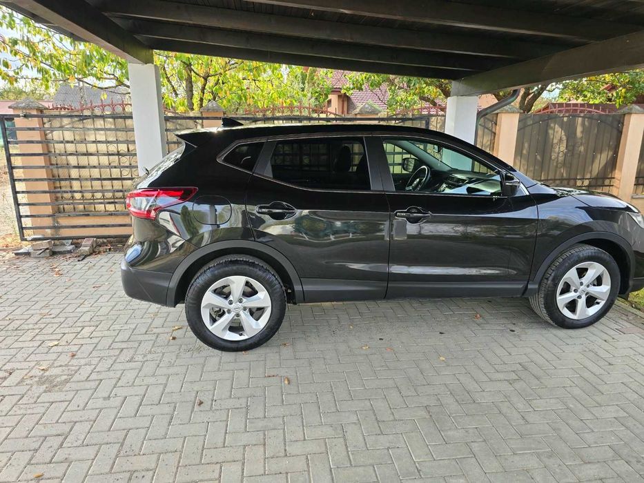 NISSAN Qashqai 2020 — imagine 3