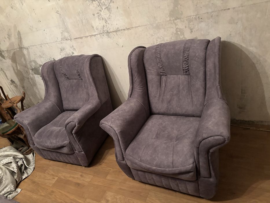Диван и два кресла