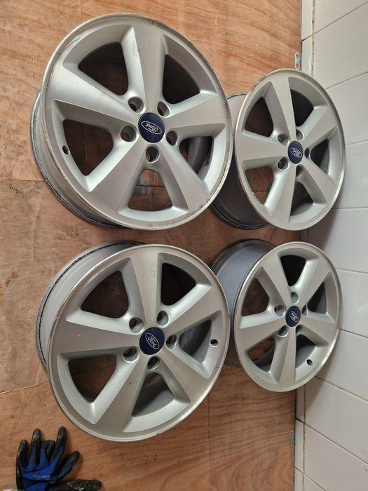 Jante aliaj originale Ford Focus  5x108 r16