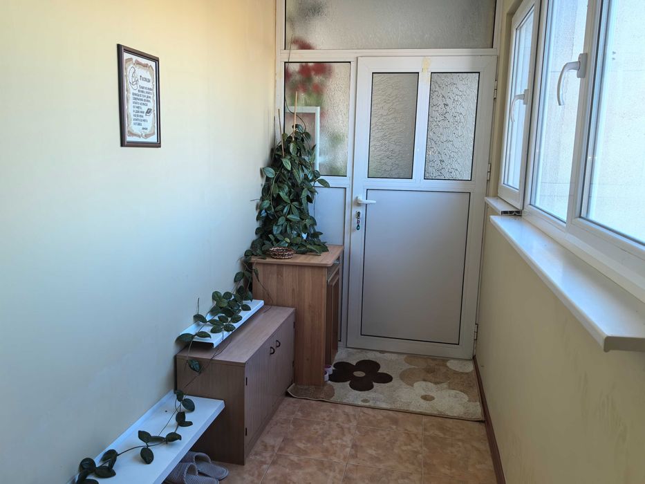 Продава се Тристаен апартамент в Ямбол, Златен рог - 80 кв.м за 1125 €/кв.м - Снимка #10