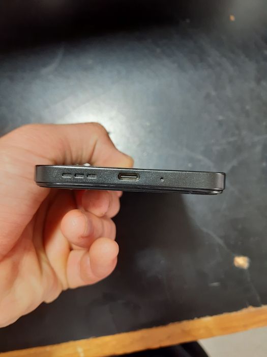 Redmi 13C 8/256 срочно!!!