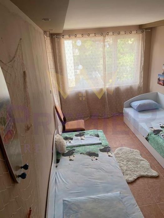 Мезонет в Варна-Бриз площ 110 цена 1000