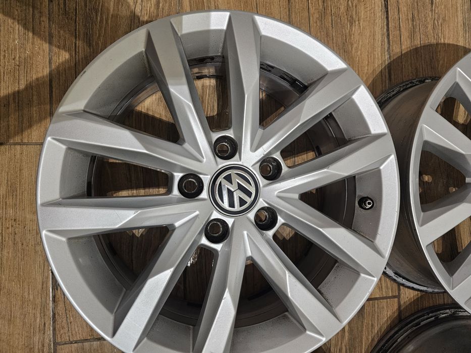 Jante R16 Vw  PASSAT  B8