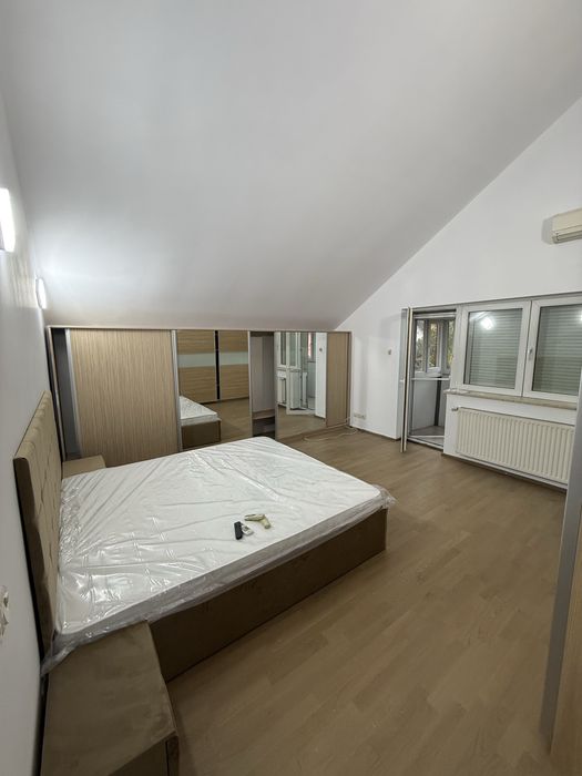 Vila de lux in pipera cu piscina mobilata