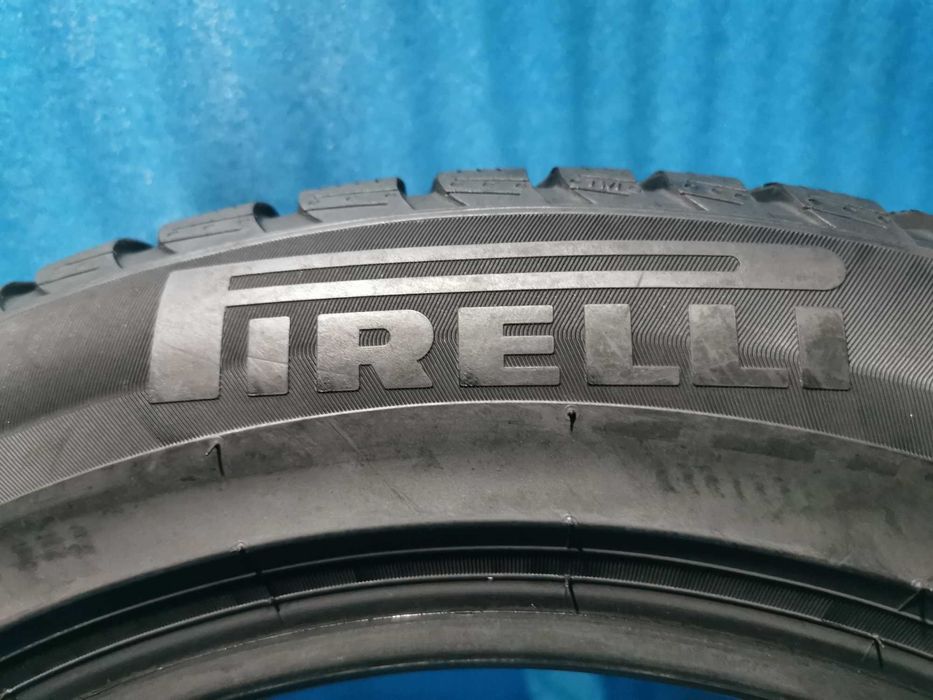 225/55/17 pirelli m+s 2 buc