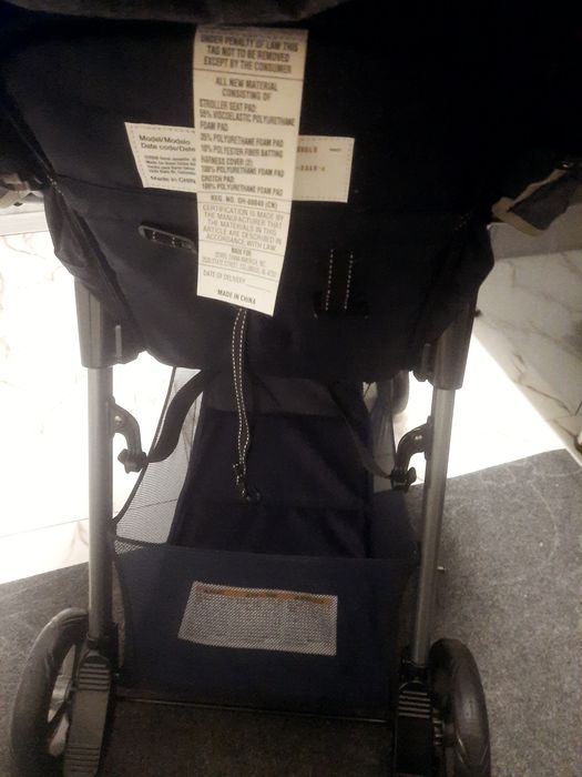 Продаётся фирменный коляска monebebe