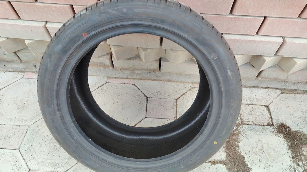 Triangle sportex 275.40.R19