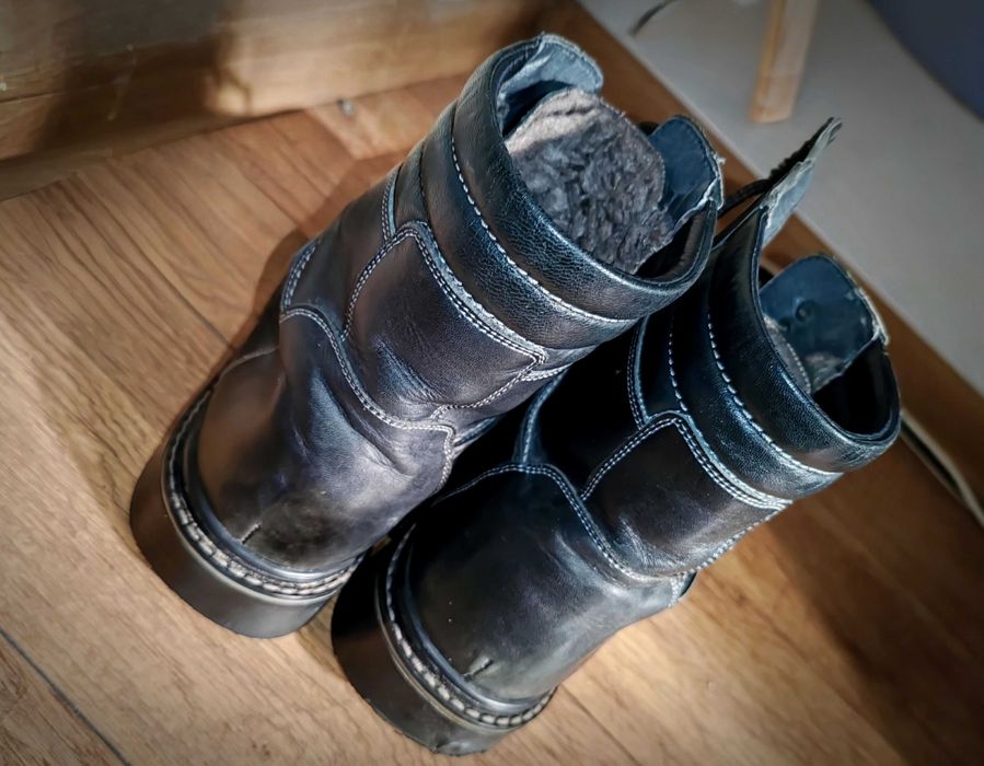 Ghete din piele de vițel