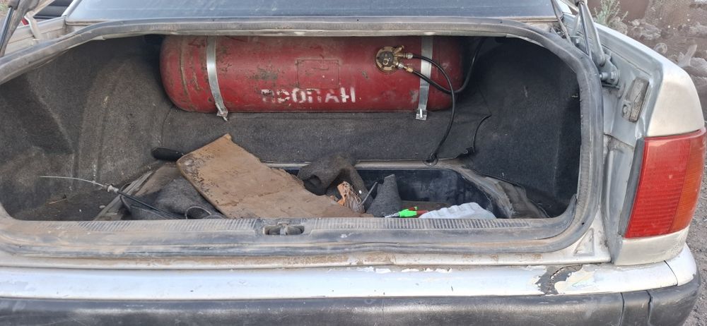 Продам Audi 100 c 4
