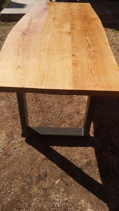 Vând masa din stejar