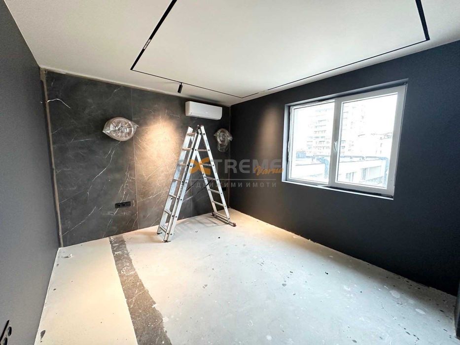 Продава се Тристаен апартамент в Варна, Централна поща - 118 кв.м за 3135 €/кв.м - Снимка #8