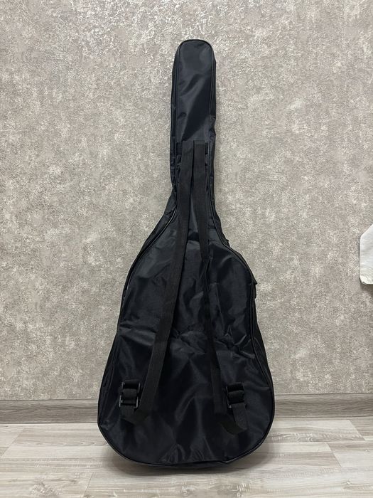 Акустическая гитара