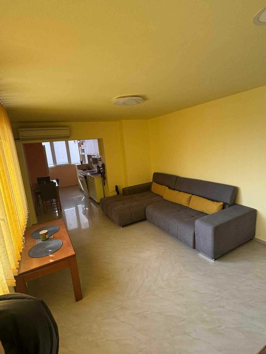 Дава се под наем Тристаен апартамент в София, Младост 1 - 78 кв.м за 797.64 € - Снимка #1