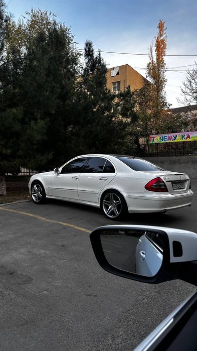 Mercedes 211 srochna