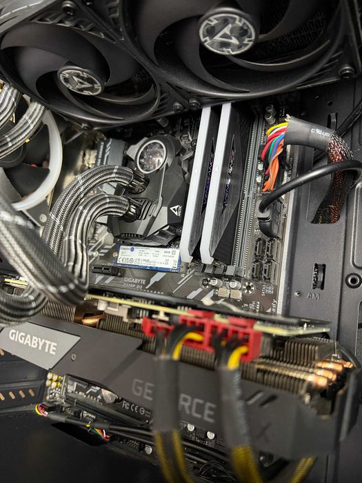 PC Gaming I7 2070 SUPER 32Gb Ram RGB