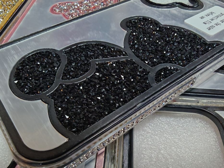 iPhone 16,16 Pro,16 Pro Max луксозни блестящи гърбове Teddy Bear