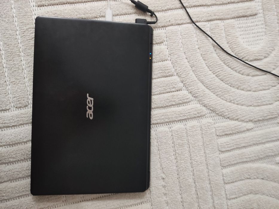 Acer extensa 15  ноутбук в нормальном состоянии
