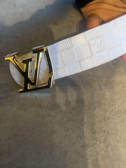 curea lv  stare buna fara eticheta.