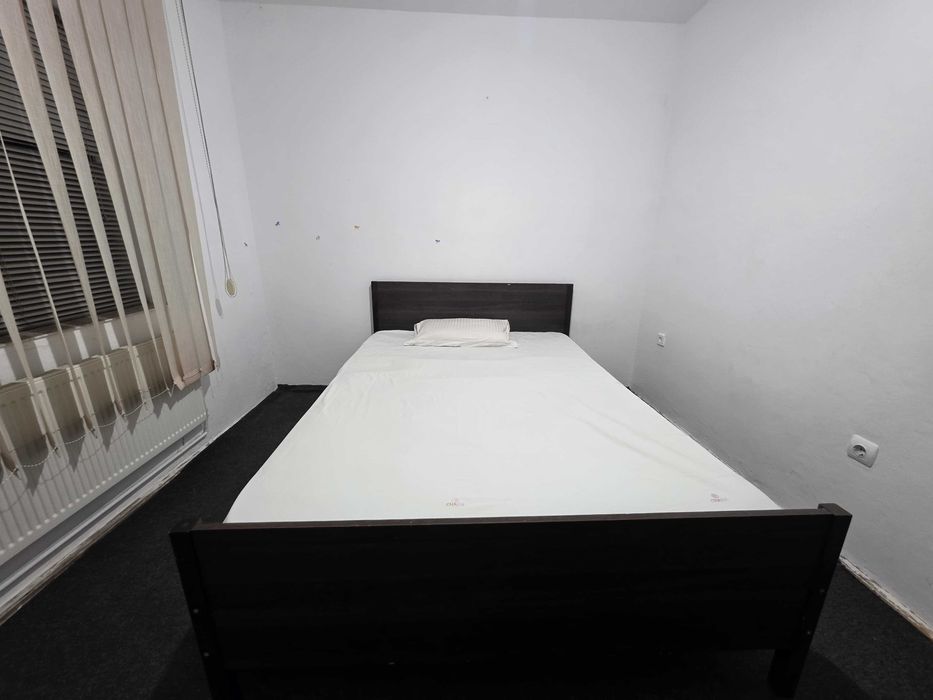 Închiriez apartament spațios