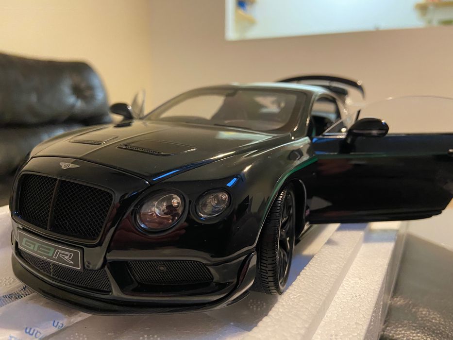Almost Real BENTLEY CONTINENTAL GT3-R 1:18 diecast