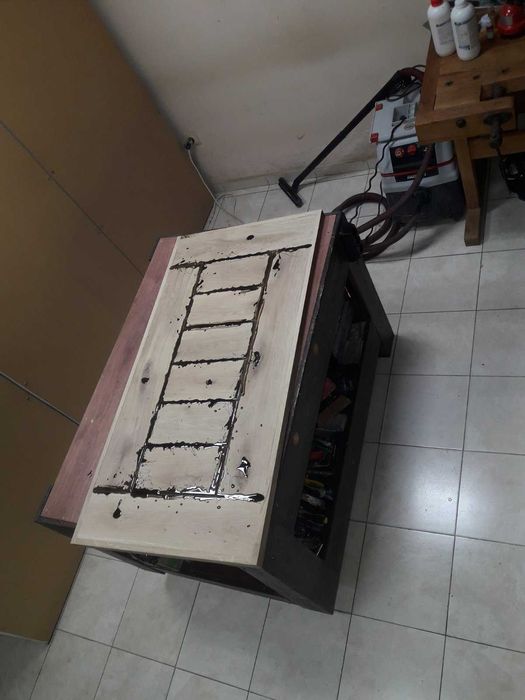 Холна маса от естествен материал /  масивна дървесина дъб