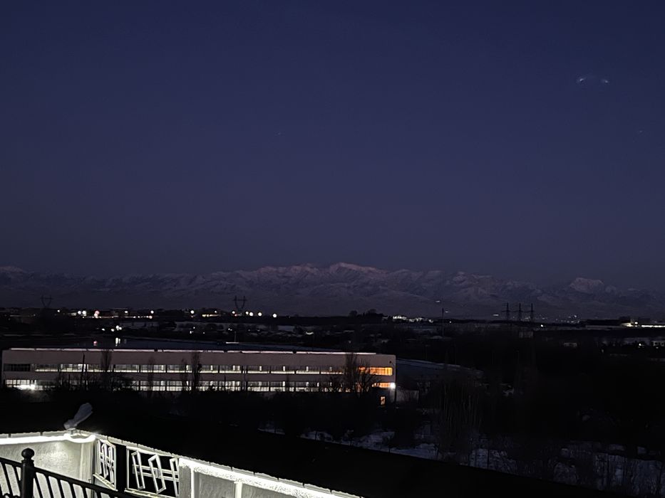 Дача с зимним бассейном, сауной и бильярдом