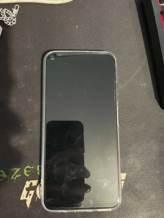 Продавам Huawei p40 lait