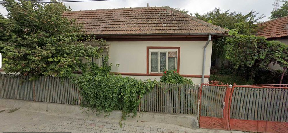 Casă duplex + teren 1000 m², deschidere 20 m — Fetești-Gara, central, proprietar