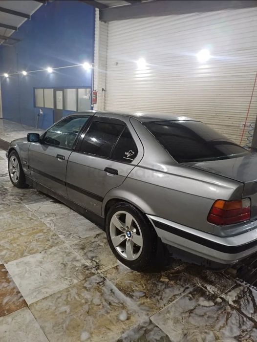 BMW 320 E36 M50 B20