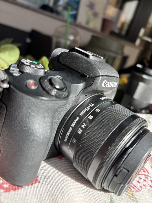 KIT  Complet Canon EOS M50 Mark II + 15–45mm + 55–200mm