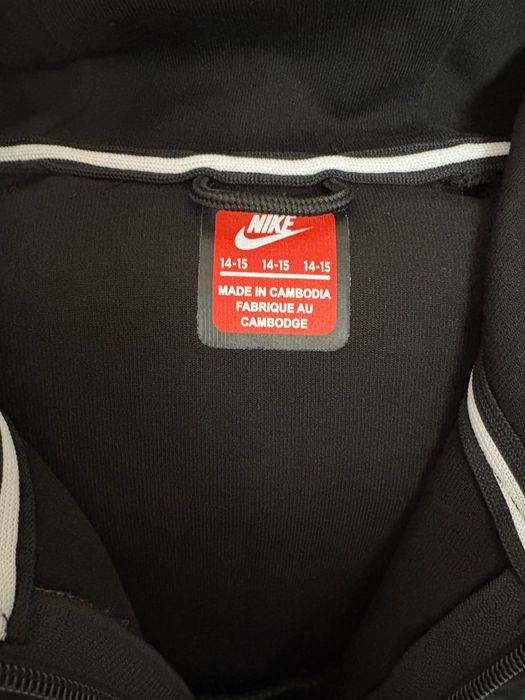 Екип Nike Tech 14-15 години