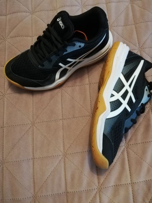 Детски маратонки Asics за тенис или друг спорт