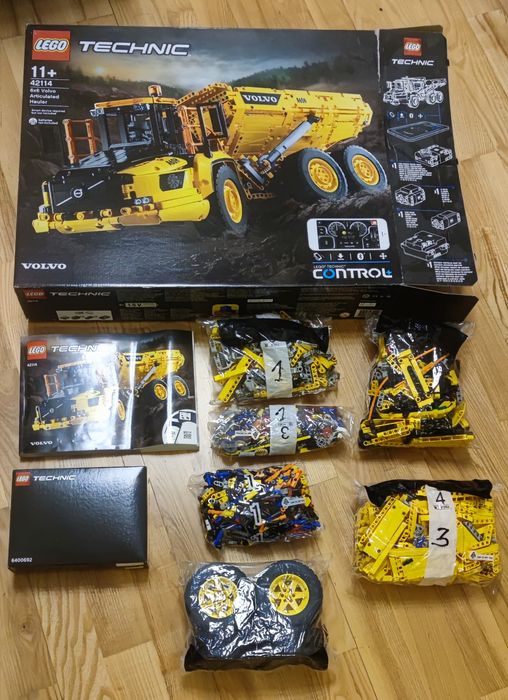 Lego Volvo 6x6 Articulated Hauler 42114