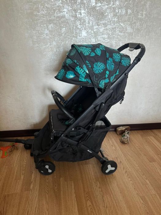 Продам детскую коляску