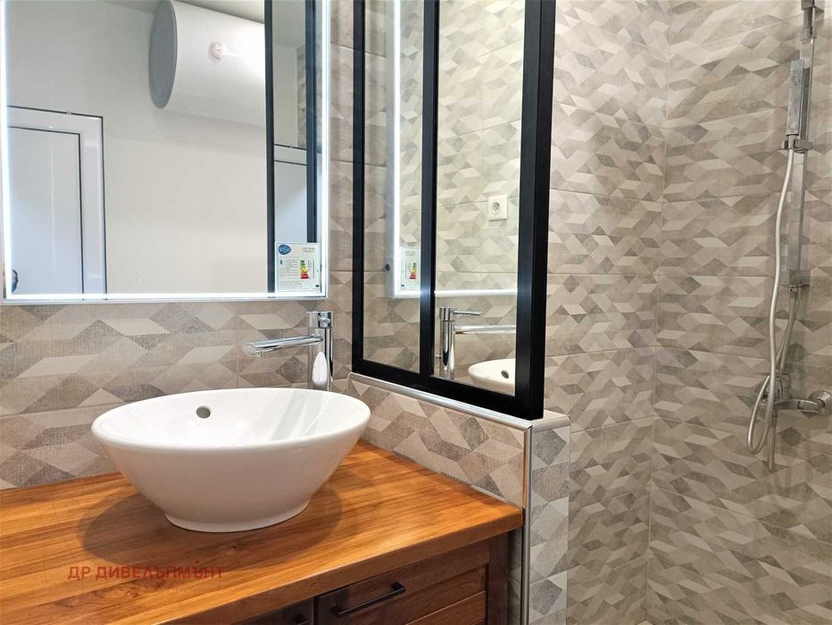 Под наем практичен Двустаен в Студентски град