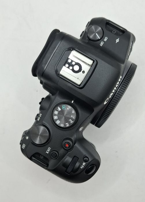 Eos R6 body sotiladi